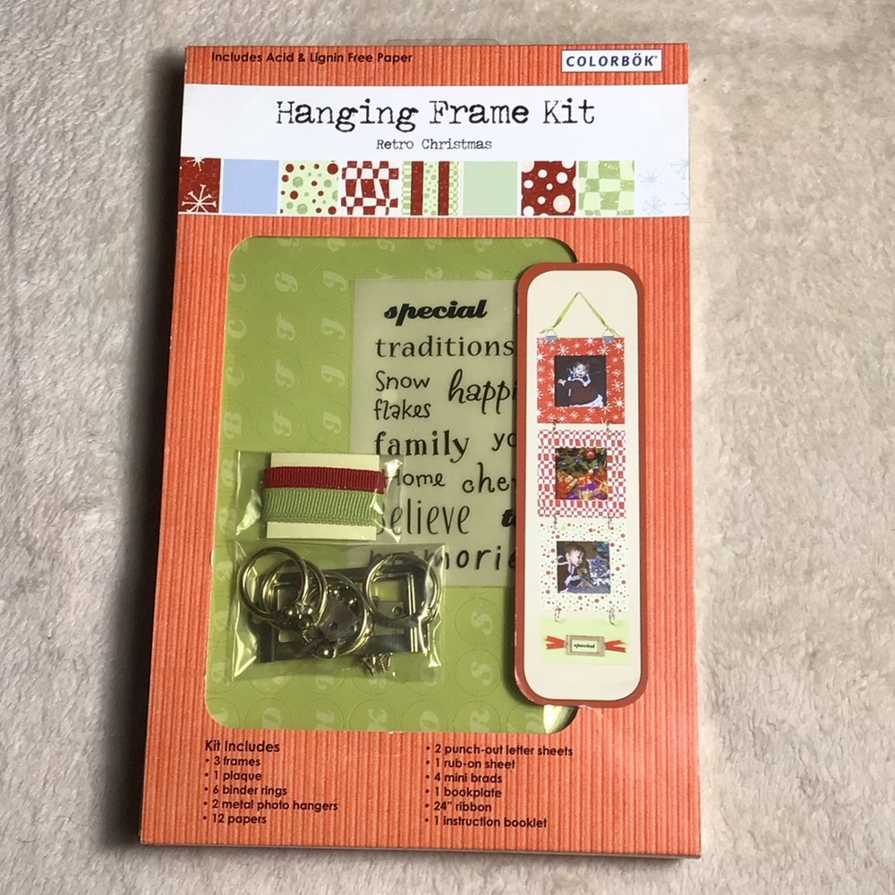 Colorbok Retro Christmas Hanging Frame Kit - Red and Green
